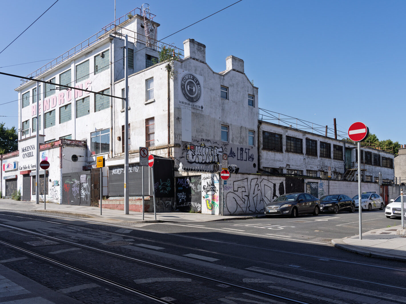 THE HENDRONS BUILDING IS STILL UNOCCUPIED IF NOT DERELICT [UPPER DOMINICK STREET 12 JULY 2025]-254031-1