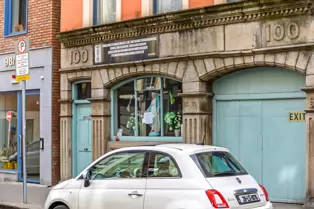 ANOTHER VISIT TO FRANCIS STREET [NOTHING MUCH HAS CHANGED SINCE MY LAST VISIT]-249704-1
