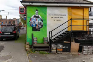 THE TENTERS AND-OR THE BLACKPITTS AREAS OF DUBLIN [I FIND IT DIFFICULT TO DECIDE]-249855-1