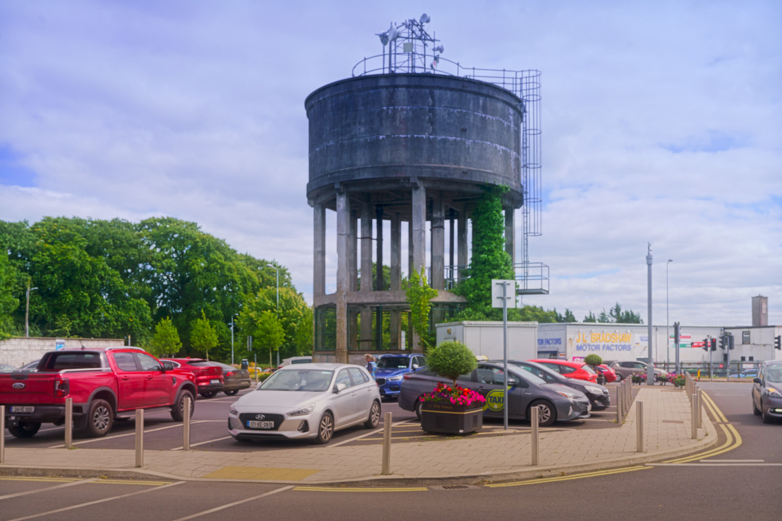 NEWBRIDGE WATER TOWER