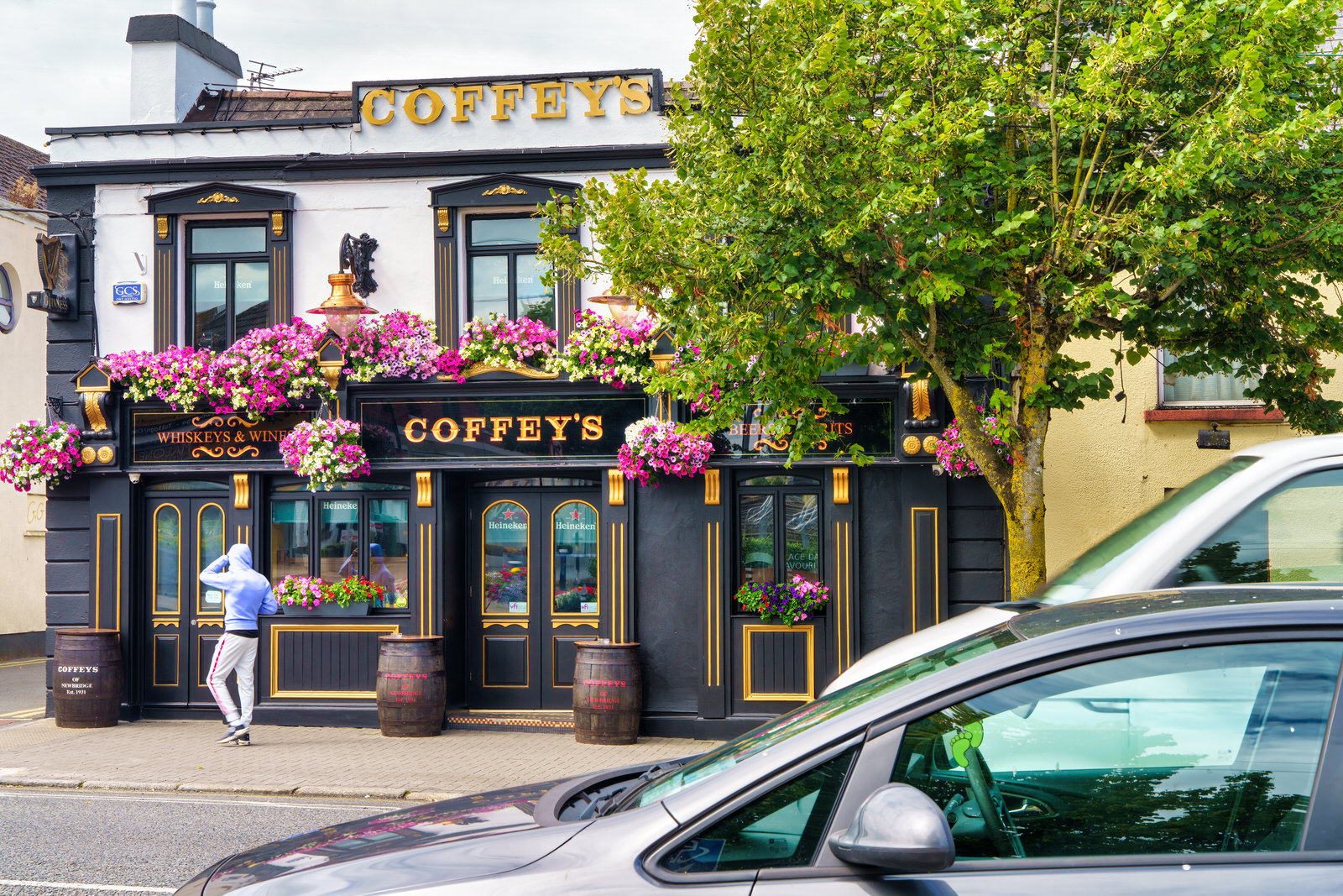 COFFEY'S PUB IN NEWBRIDGE 