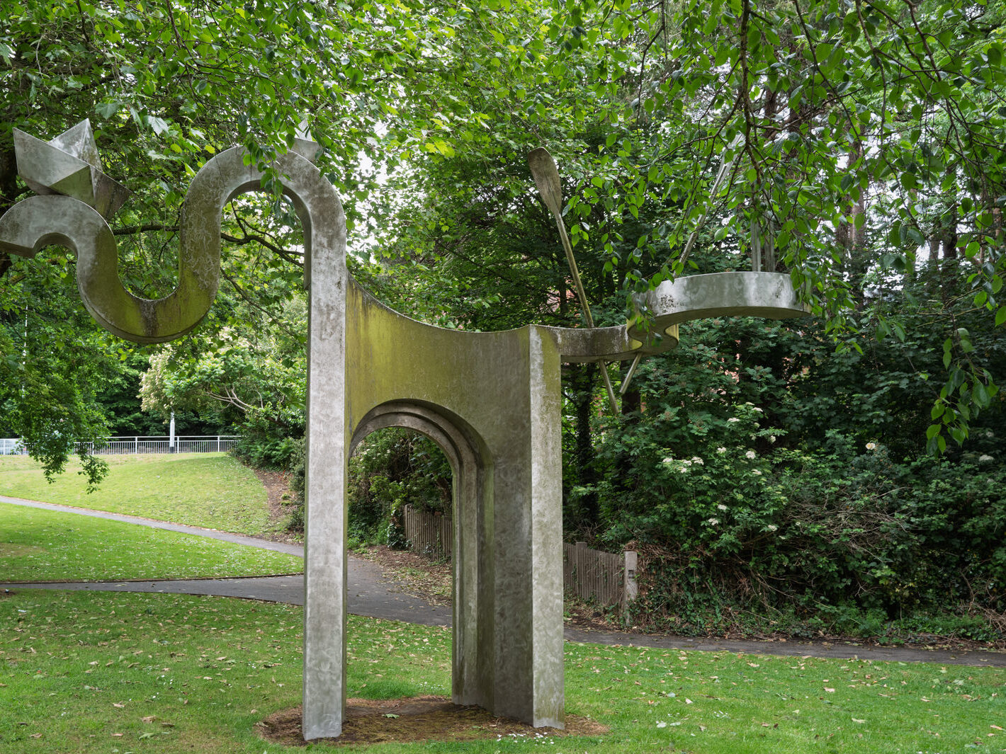 SWEET WATER ARCH BY DENIS O’CONNOR AND BERNIE RUTTER [STRANMILLIS MAY 2025]-251719-1