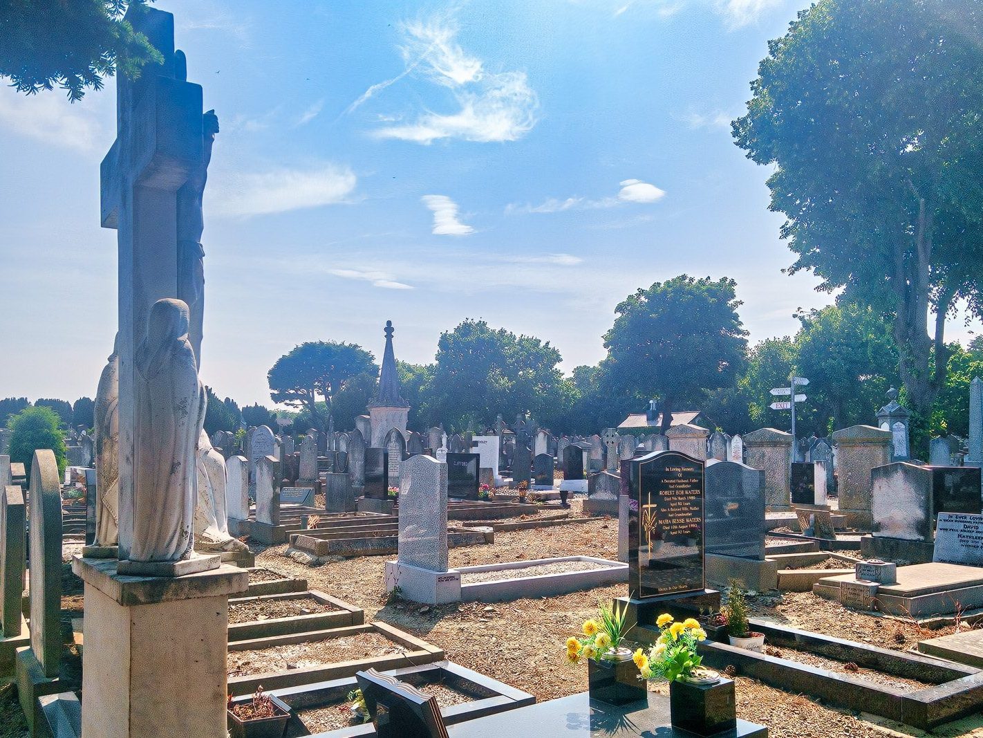 A QUICK OVERVIEW OF AN OLD VICTORIAN CEMETERY [MOUNT JEROME IN HAROLD'S CROSS] 005