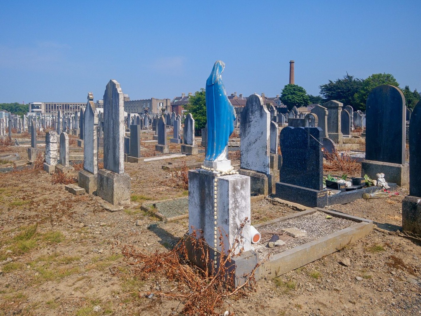 A QUICK OVERVIEW OF AN OLD VICTORIAN CEMETERY [MOUNT JEROME IN HAROLD'S CROSS] 016