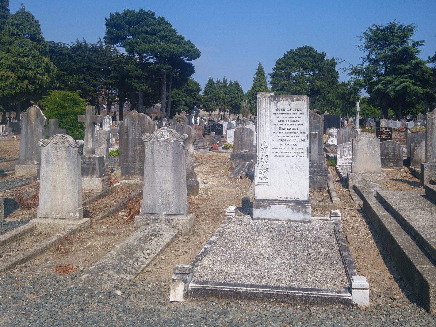 A QUICK OVERVIEW OF AN OLD VICTORIAN CEMETERY [MOUNT JEROME IN HAROLD'S CROSS] 039