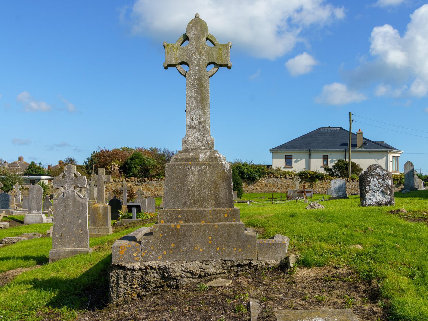 TODAY I MANAGED TO VISIT KILBARRACK CEMETERY [AFTER A NUMBER OF FAILED ATTEMPTS OVER A PERIOD OF TEN YEARS] 002
