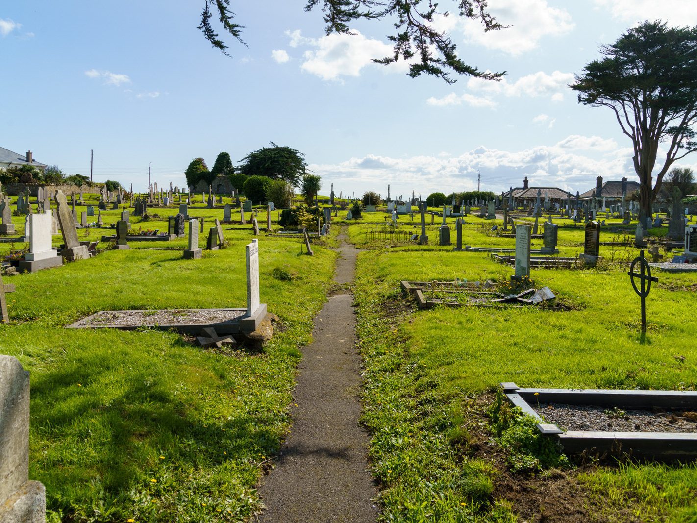 TODAY I MANAGED TO VISIT KILBARRACK CEMETERY [AFTER A NUMBER OF FAILED ATTEMPTS OVER A PERIOD OF TEN YEARS] 034