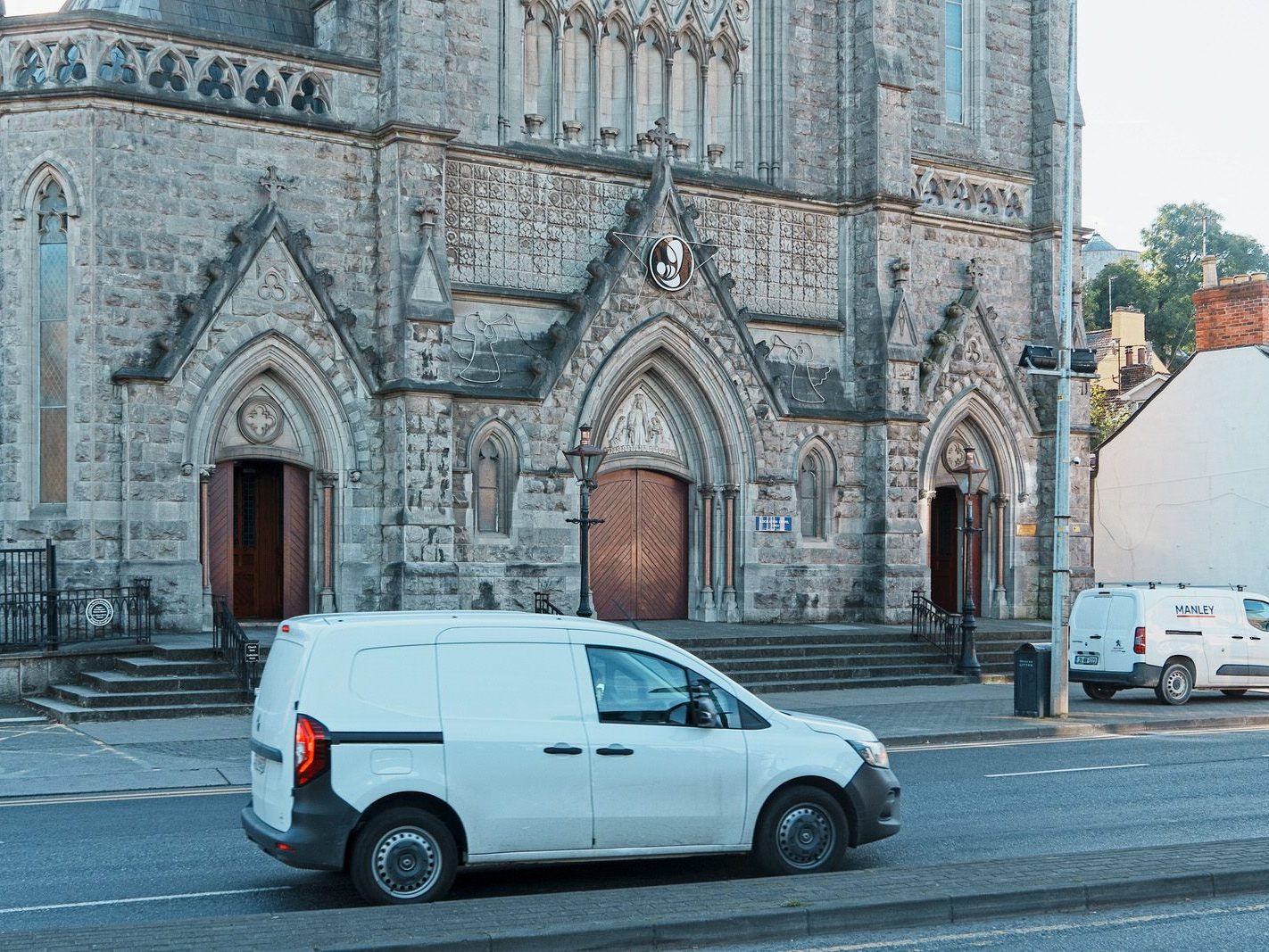 QUICK VISIT TO ST MARY'S CHURCH [JAMES STREET LAGANVOOREN DROGHEDA]-224238-1