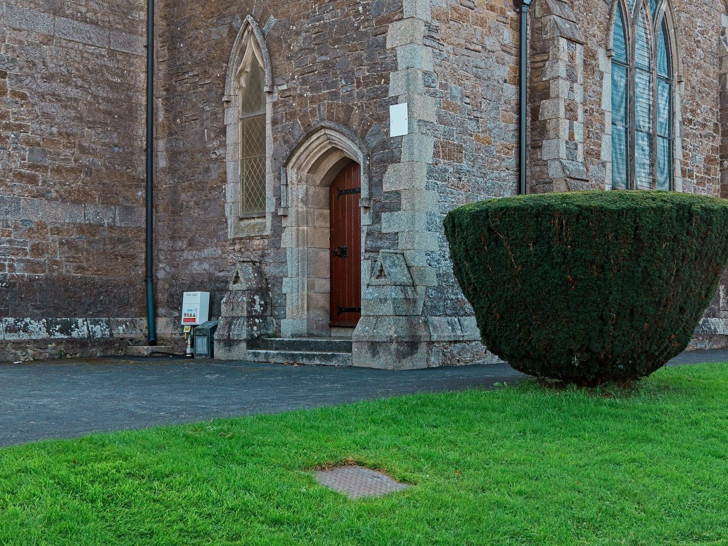 SAINT BRIGID'S CHURCH OF IRELAND CHURCH [CASTLEKNOCK VILLAGE] 003