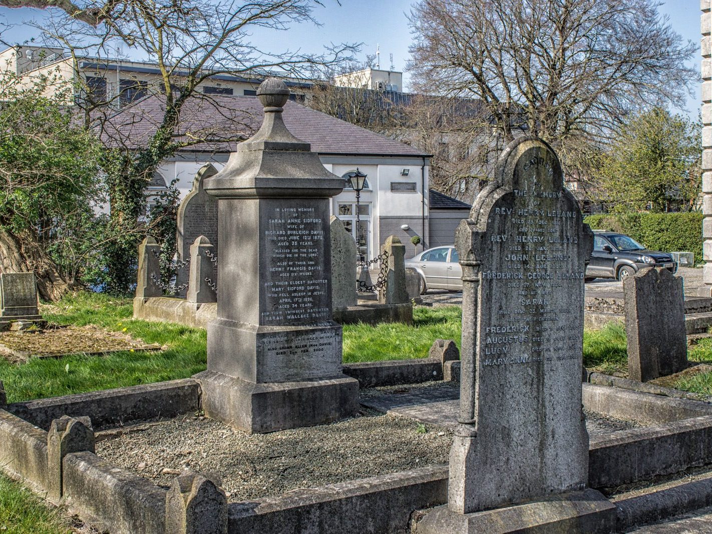 SOME OLD IMAGES OF ST PETERS CHURCHYARD IN DROGHEDA [PHOTOGRAPHED 20212]-224206-1