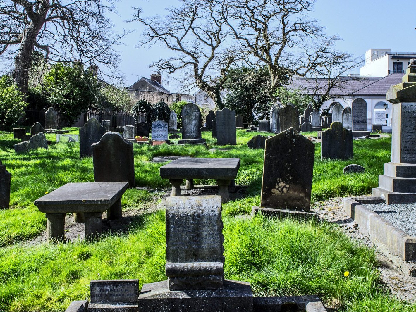 SOME OLD IMAGES OF ST PETERS CHURCHYARD IN DROGHEDA [PHOTOGRAPHED 20212]-224228-1