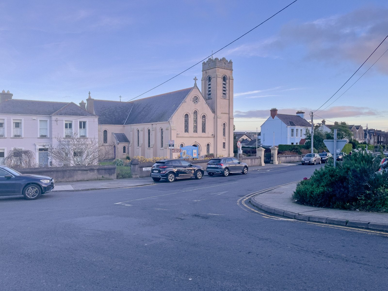 HOLY ROSARY CHURCH [LA TOUCHE ROAD IN GREYSTONES]-225945-1