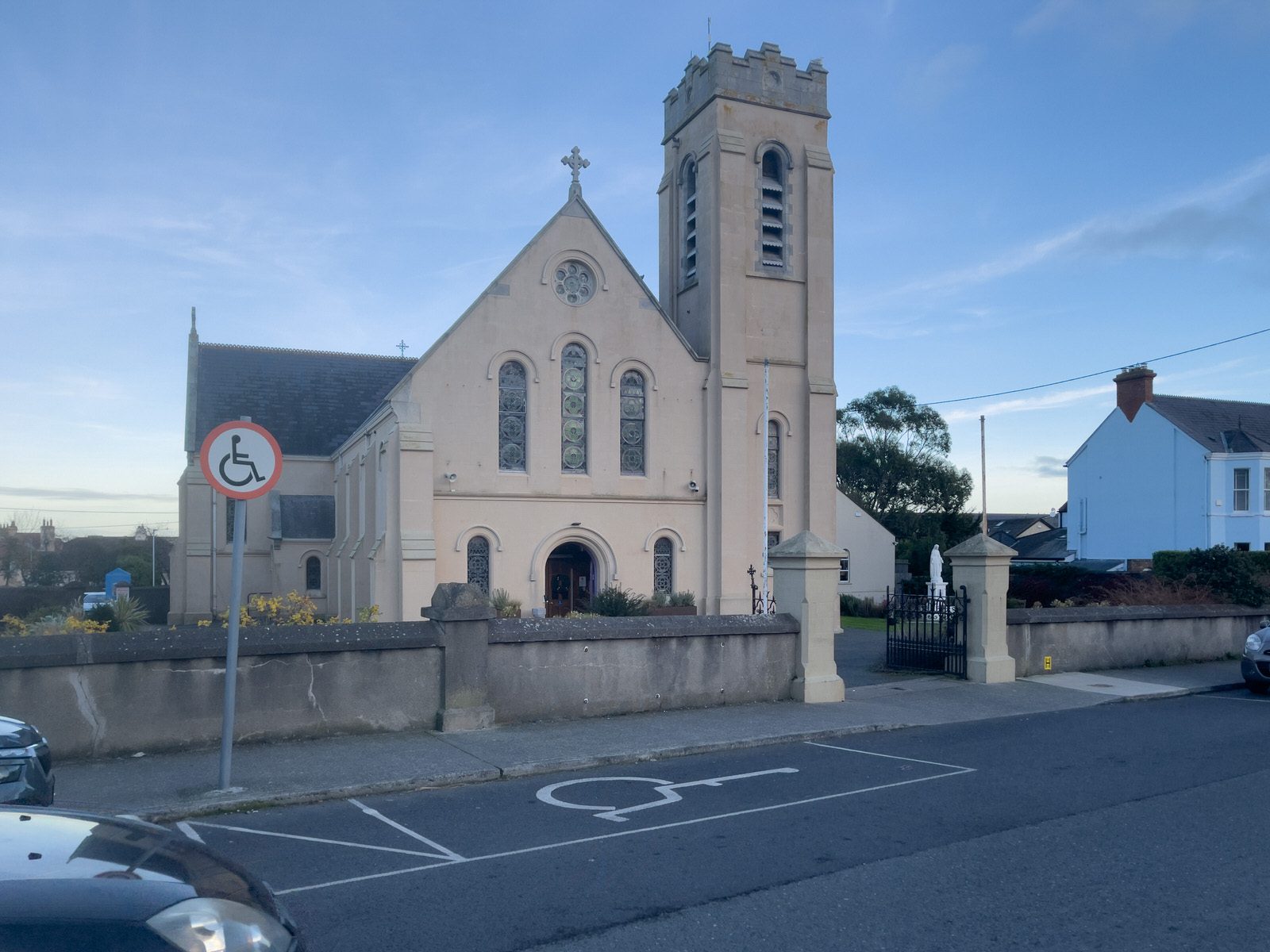 HOLY ROSARY CHURCH [LA TOUCHE ROAD IN GREYSTONES]-225947-1
