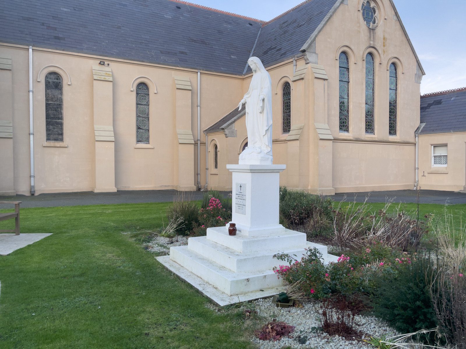 HOLY ROSARY CHURCH [LA TOUCHE ROAD IN GREYSTONES]-225951-1