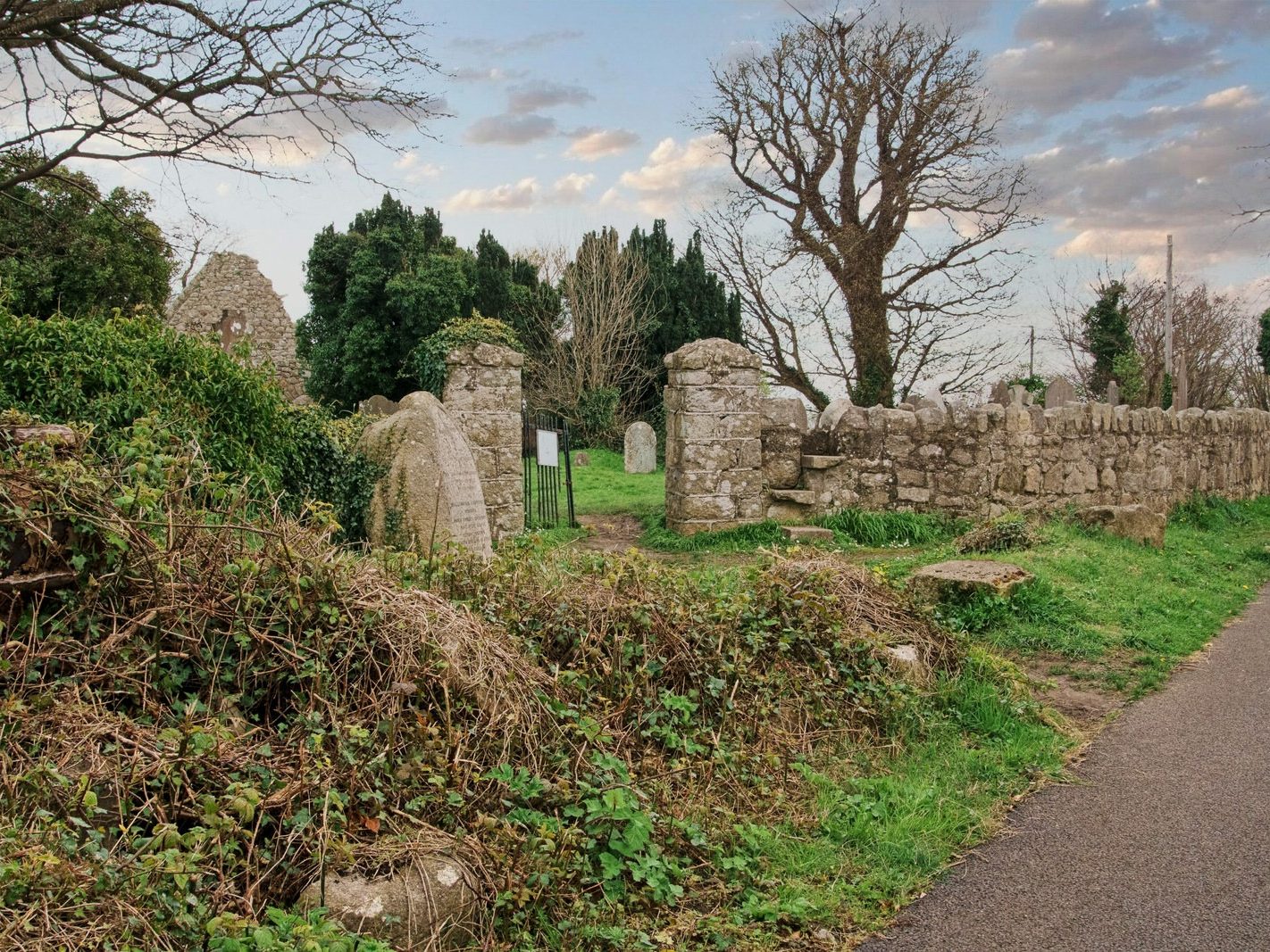 TWO CROSSES AND TULLY CHURCH AT LAUGHANSOWN LANE [THE CHURCH AND GRAVES]-223538-1