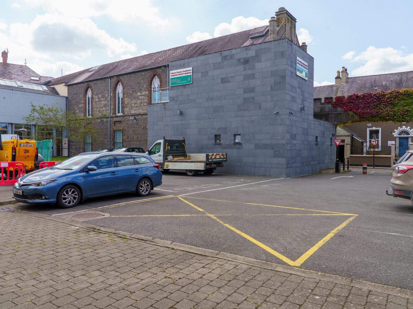 CARLOW CATHEDRAL [CATHEDRAL OF THE ASSUMPTION]-239696-1