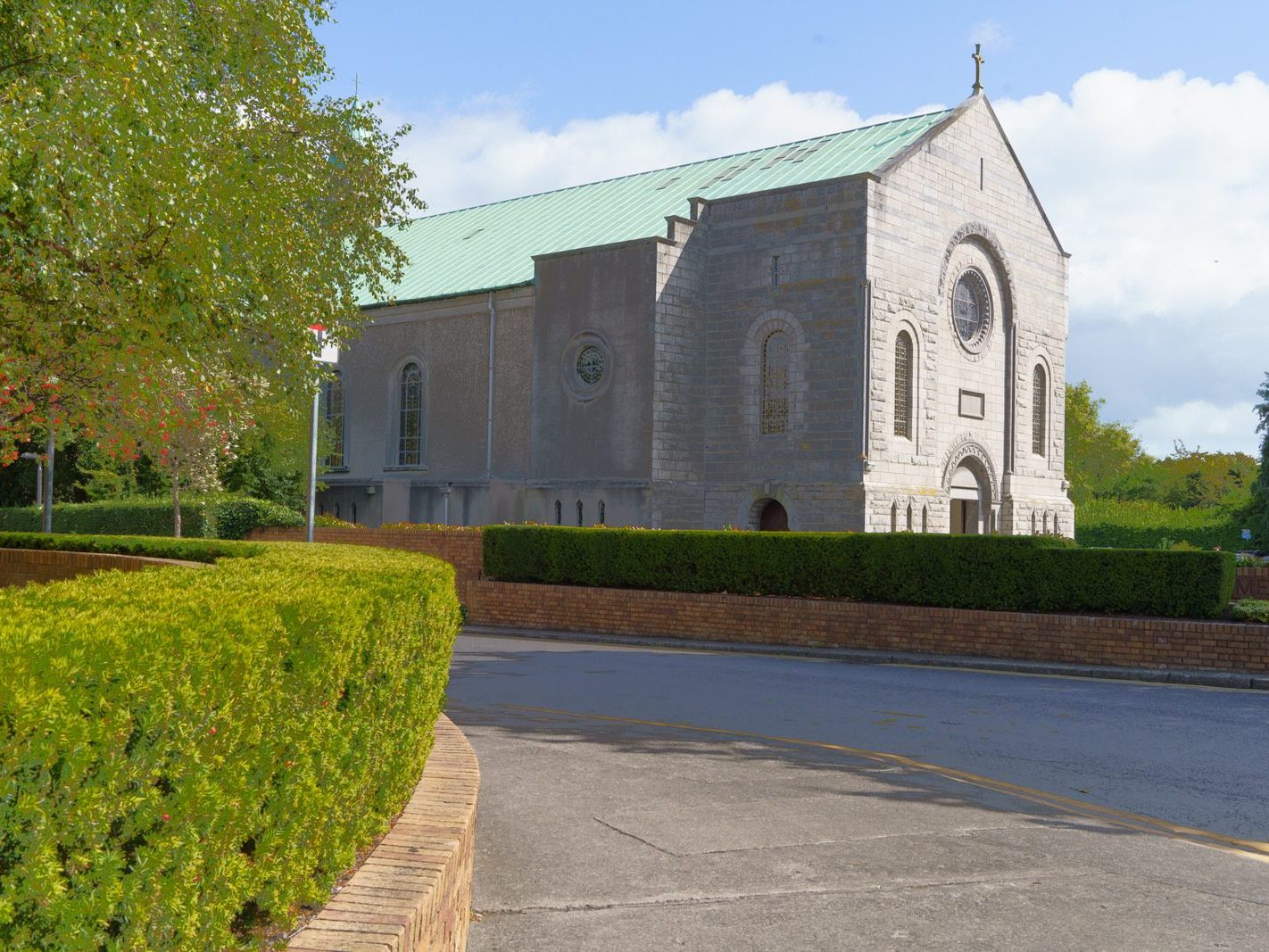 OUR LADY QUEEN OF PEACE [MERRION ROAD IN DUBLIN]-239440-1