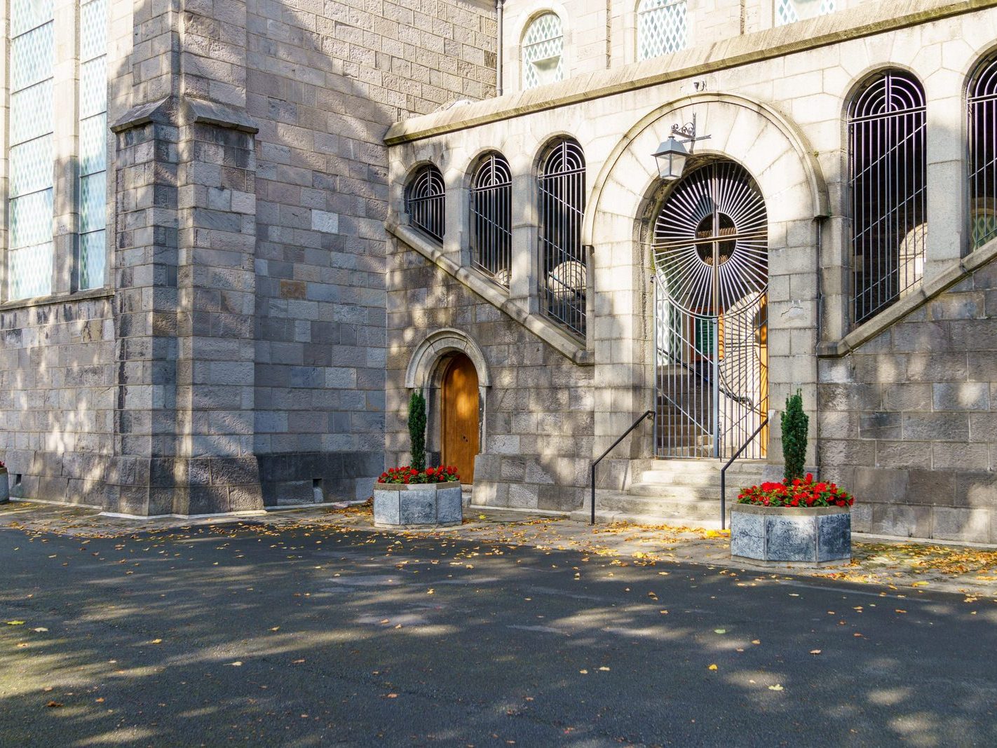 CHURCH OF THE SACRED HEART [NEXT TO ARBOUR HILL PRISON]-243294-1