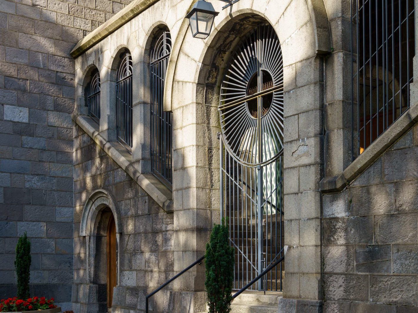 CHURCH OF THE SACRED HEART [NEXT TO ARBOUR HILL PRISON]-243296-1