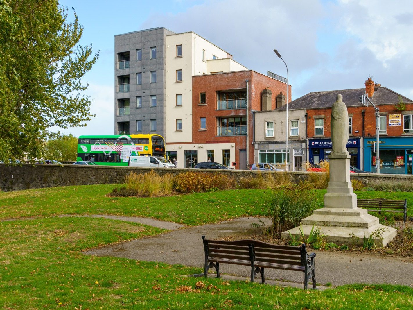 THE VIRGIN MARY STATUE [ST MARY'S PARK IN DRUMCONDRA]-242291-1