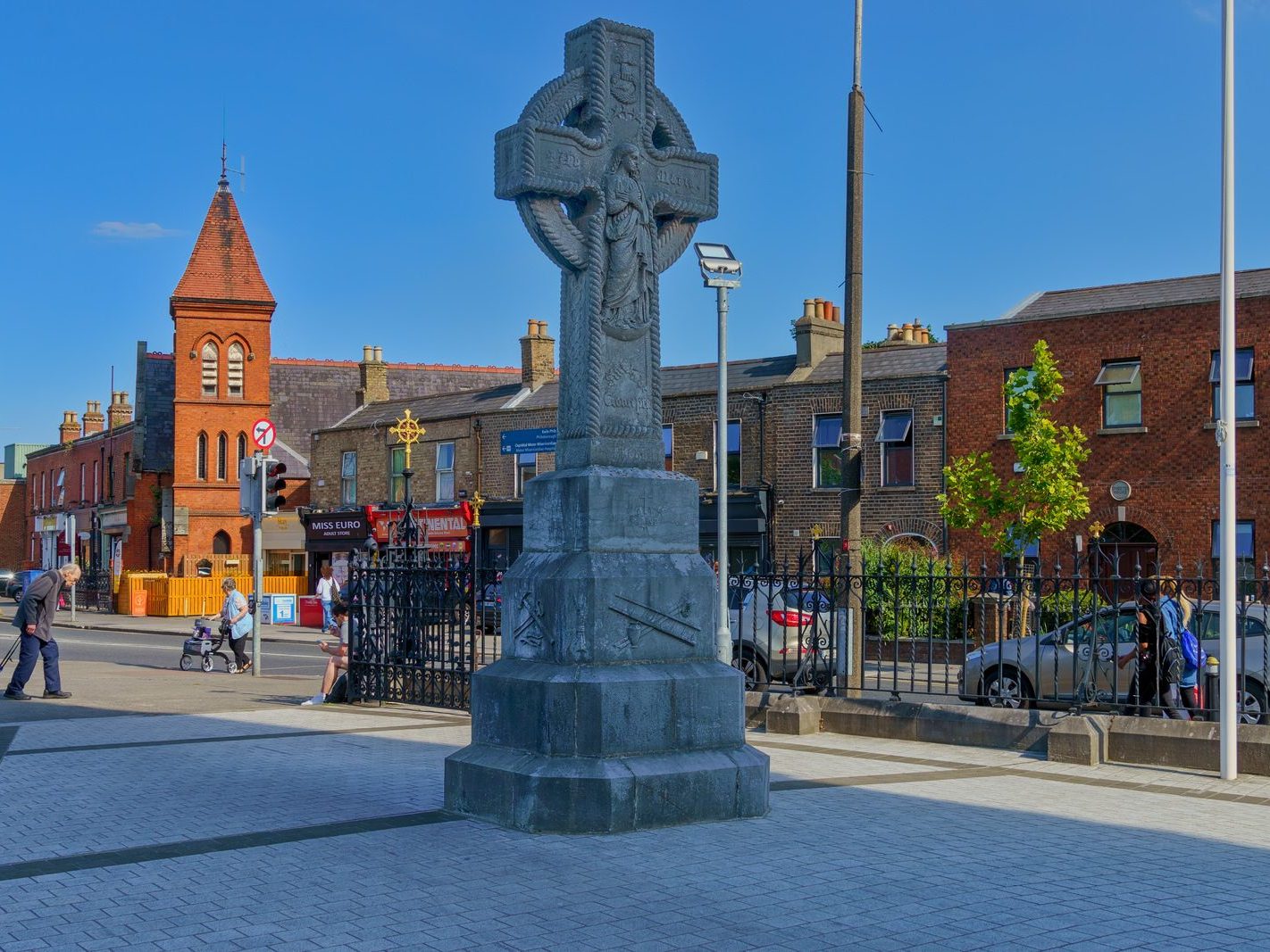 ST PETER'S CHURCH IN PHIBSBOROUGH [HAS A NUMBER OF STUNNING HARRY CLARKE CREATIONS]-244094-1