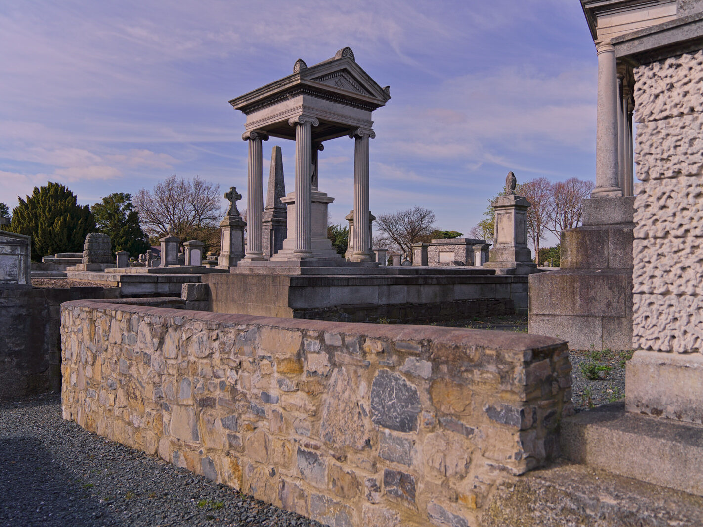 THE INGRAM FAMILY VAULT [ANOTHER IMPRESSIVE MEMORIAL AT MOUNT JEROME CEMETERY]-245423-1