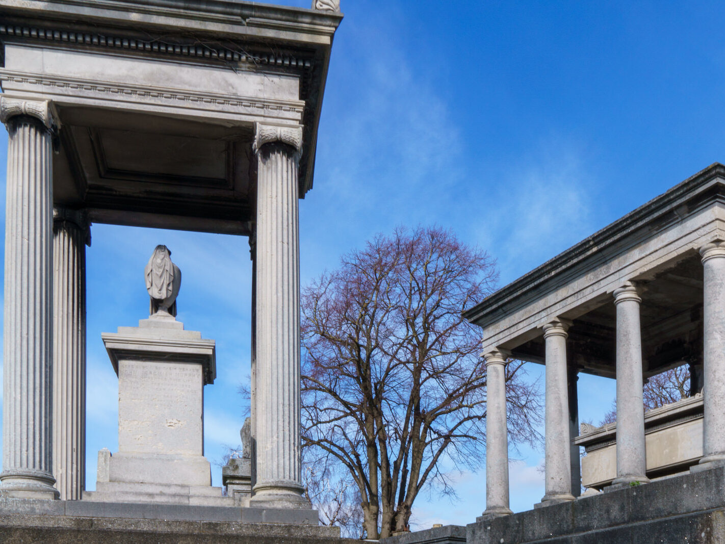 THE INGRAM FAMILY VAULT [ANOTHER IMPRESSIVE MEMORIAL AT MOUNT JEROME CEMETERY]-245426-1