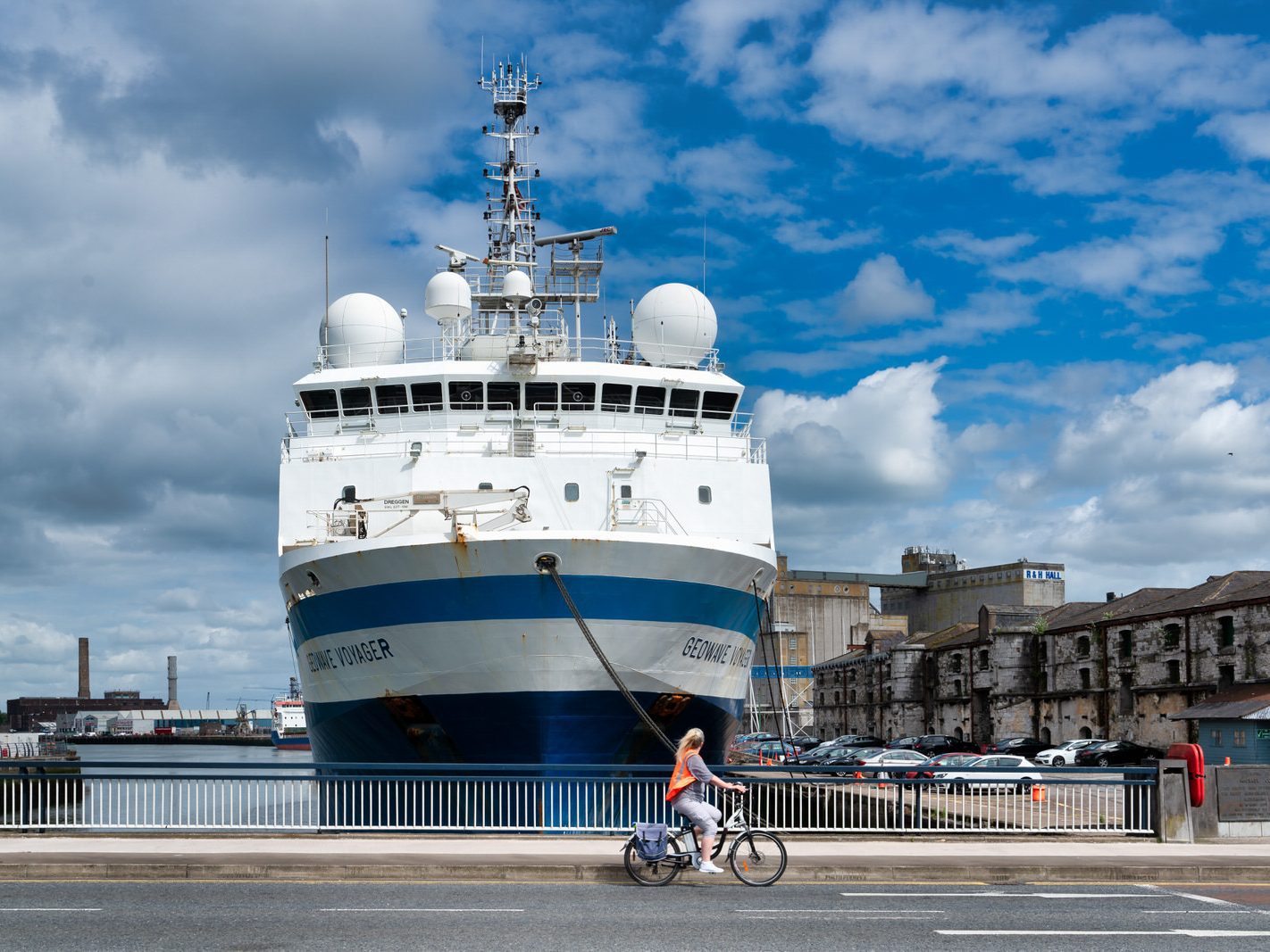 GEOWAVE VOYAGER LATER RENAMED EAGLE EXPLORER IMO 9381299 [AT CUSTOM HOUSE QUAY IN CORK JULY 2016] 008
