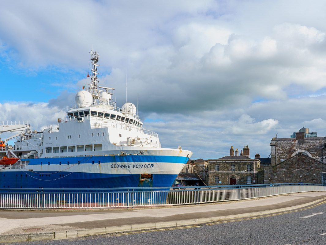 GEOWAVE VOYAGER LATER RENAMED EAGLE EXPLORER IMO 9381299 [AT CUSTOM HOUSE QUAY IN CORK JULY 2016] 013