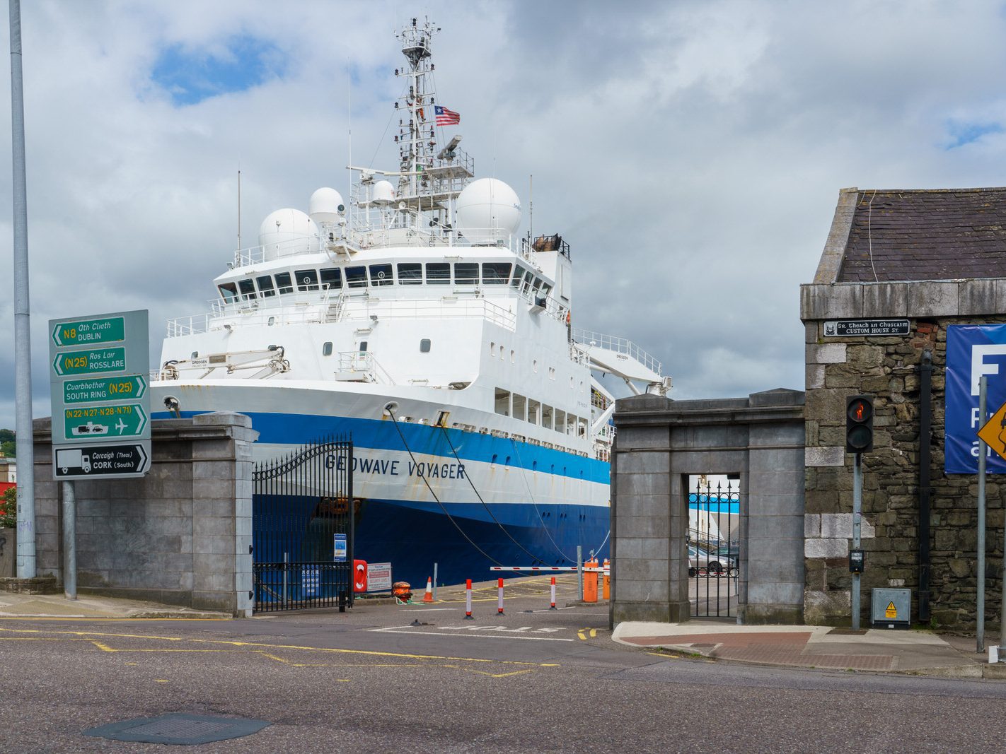 GEOWAVE VOYAGER LATER RENAMED EAGLE EXPLORER IMO 9381299 [AT CUSTOM HOUSE QUAY IN CORK JULY 2016] 005