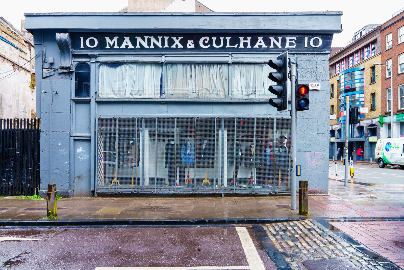 MANNIX AND CULHANE AT THE CORNER [WASHINGTON STREET AND SOUTH MAIN STREET] 002