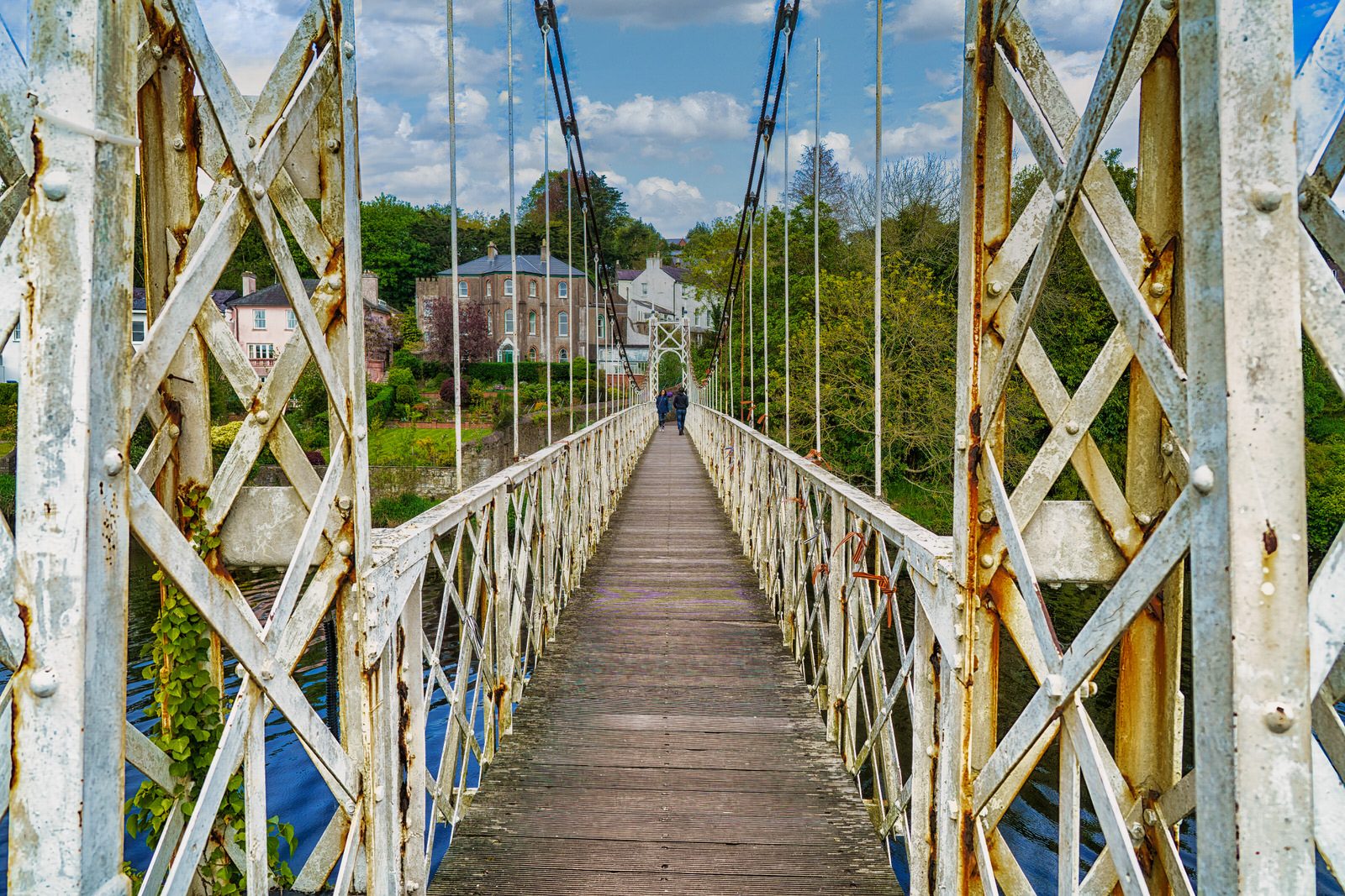 PHOTOGRAPHED IN MAY 2019 NOT LONG BEFORE IT WAS REPAIRED AND RESTORED [DALY'S BRIDGE BUT LOCALLY IT IS THE SHAKEY BRIDGE]-224588-1