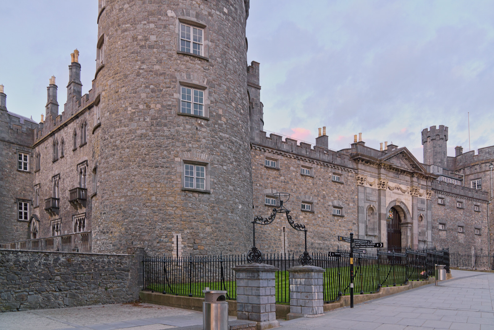 KILKENNY CASTLE MAY 2017