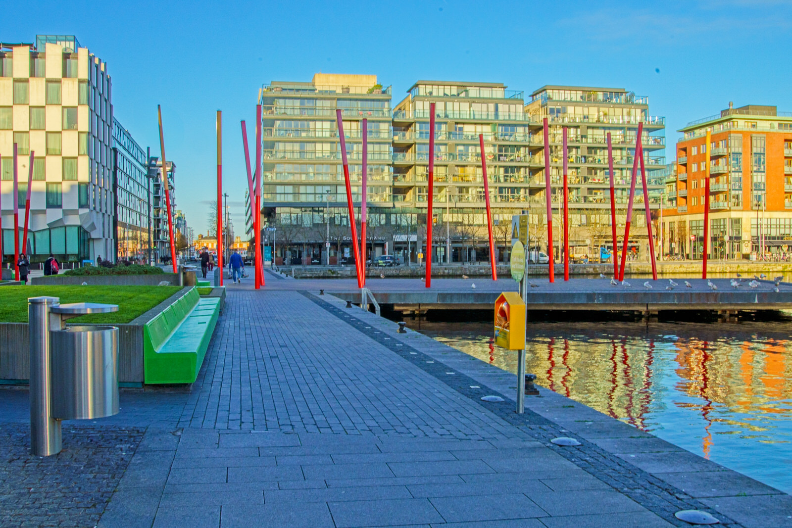 GRAND CANAL SQUARE