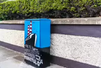 STREET ART 2017 - PAINTED CABINET AT ALFI BYRNE ROAD CLONTARF [WELCOME - FAILTE]-244449-1