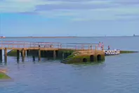 CLONTARF PIER AND SLIPWAY [NEAR THE CLONTARF YACHT CLUB]-244427-1
