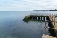 CLONTARF PIER AND SLIPWAY [NEAR THE CLONTARF YACHT CLUB]-244437-1