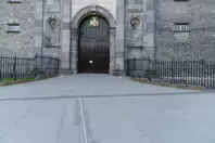 KILKENNY CASTLE [PHOTOGRAPHS PLUS A DETAILED HISTORY]-245383-1