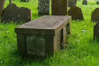 UNEARTHING YOUR IRISH ROOTS IN KILKENNY [A JOURNEY THROUGH ST JOHN'S CEMETERY]-245288-1