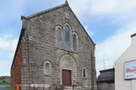 ST ANTHONY'S CHURCH ON CLONTARF ROAD [AND WHAT WAS ONCE CLONTARF TOWN HALL]-244324-1