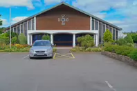 ST ANTHONY'S CHURCH ON CLONTARF ROAD [AND WHAT WAS ONCE CLONTARF TOWN HALL]-244326-1