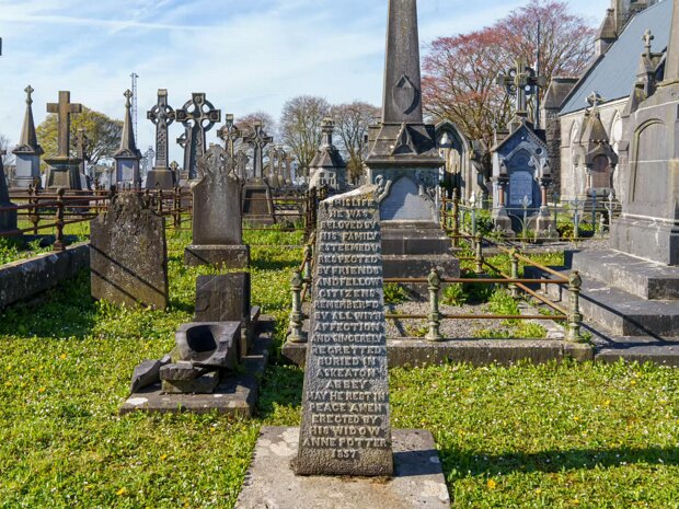 ROBERT POTTER MP MEMORIAL