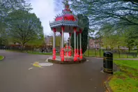 THE RUSSELL MEMORIAL FOUNTAIN [THIS IS A FAVOURITE OF MINE]-244585-1