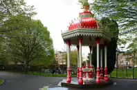 THE RUSSELL MEMORIAL FOUNTAIN [THIS IS A FAVOURITE OF MINE]-244586-1
