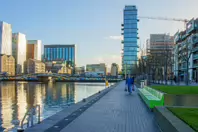 GRAND CANAL SQUARE [AN ATTRACTIVE PUBLIC SPACE THAT YOU MUST VISIT]-244834-1