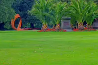 AN EMPTY PLINTH AND ITS STORY [LOCATED IN THE PEOPLE'S FLOWER GARDEN]-243510-1