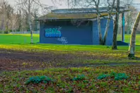 I LIKE THE OLD BANDSTAND [BUSHY PARK DECEMBER 2024]-245564-1