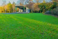 I LIKE THE OLD BANDSTAND [BUSHY PARK DECEMBER 2024]-245569-1