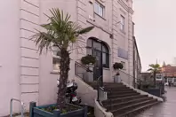 DID YOU EVER NOTICE THE MANOR CINEMA BUILDING [MANOR STREET DUBLIN]-245645-1