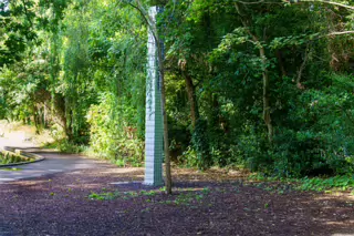 BUSHY A SCULPTURE BY CORBAN WALKER [LOCATED AT THE DUCK POND IN BUSHY PARK]-243826-1